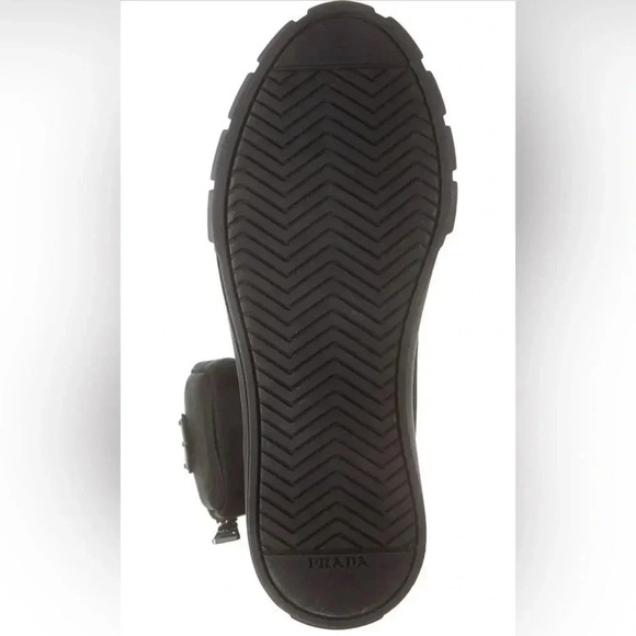 PRADA Wheel High Too Combat Sneaker with Pouch, Size 8US - Picture 4 of 12